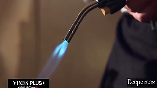 Dominant Beauty Uses Waiter As Her Sex Toy 12 Min - Agatha Vega And James Angel