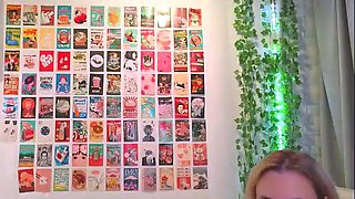 Blonde teen Sierras first erotic masturbation video