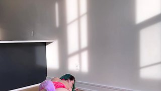 Brunette Solo Webcam Masturbation