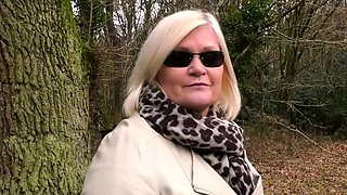 Passionate Mature Lesbian Licks Sexy MILF Pussy
