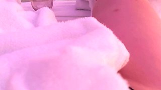 Amateur Foot Fetish Girlfriend Sucks and gives a Footjob
