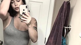 Cute brunette amateur babe sosha masturbating