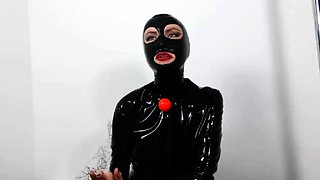 Blonde solo jerking off