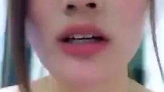 Popular beauty anchors vibrating in front of the camera: Big Tits, Stripchat  Handjob Porn