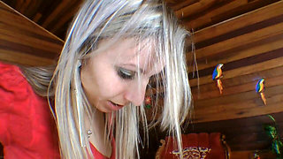 Swallow All Piss of My Pink Pussy - Lesbian Top Models Pee Domiantion