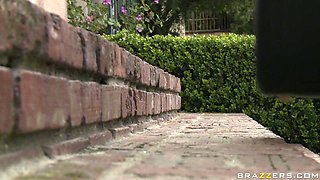 Fuck Stop Telephoning Me With Lisa Ann, Scott Nails - Brazzers