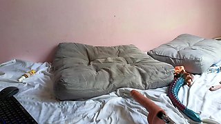 Cam Girl Gets Anal Fucked by Anal Machine
