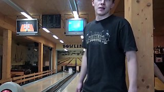 Guy Penetrates Attractive Beauty While Cuckold Plays