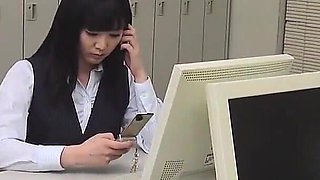 Japanese Secretary Blows Her Boss Before Getting Bush Satisfied