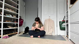 Masturbating amateur cums after solo fun