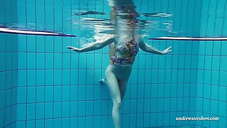 Hot Underwater Babe Lera From Russia