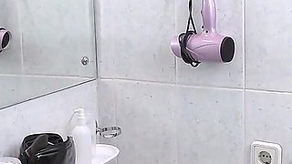 Gorgeous russian doll, kamilla, gives herself an orgasm in the bathroom