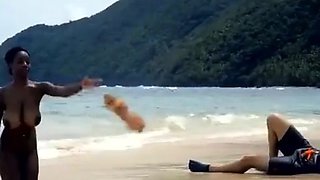 Public Flashing Of Big Natural Tits In The Moment Of Escape