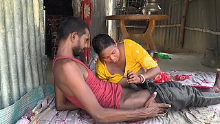 Desi hot wife ko garmi mein nange dekh kar fouking sex big Ass