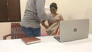Cute Delhi IT Professor Hot Sex with Student at Home in Saree