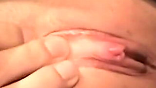 Teen amateur petty shoots first porno