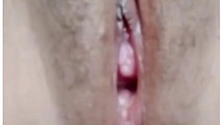 Filipina beauty fingered to screaming climax