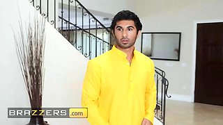 Brazzers - Angel Gostosa & jasmine sherni can't hold their hunger for a meaty cock and a big sperm of jizz