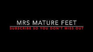 Mrs Mature Feet Agrees to Do a Photoshoot Part 1. 540