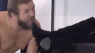 Tatjana Calls a Two Servants