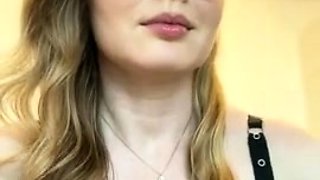 Flashing amateur babe Fae Corbin public masturbate