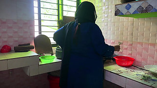 Desi Mallu Hot Wife Fucked in Kitchen When She Cooking for Husband, but She Fucked by Husband's Friend