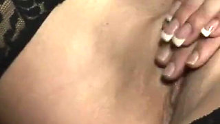 Amazing babe in sexy stockings gets orally pleased