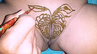 Mehandi Design on Pussey of Desi Indian Aunty