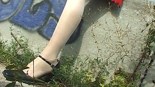 This Is Amateur Babe From Germany That Showes Her Pussy in Pantyhose