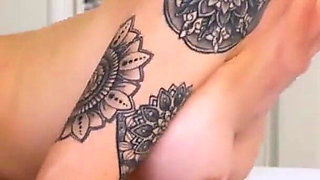 Ren Leon Was Such a Good Lay the First Time