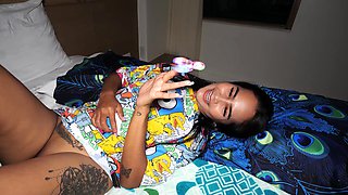 Thai housewife has the perfect pussy