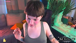 Skinny Teen Teases Big Booty and Perky Tits