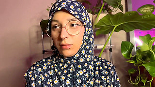 Blowjob in Hijab JOI