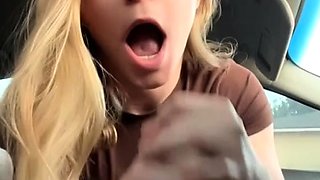 Kay Hansen Blows Her BF’s Cock In His Car Onlyfans Video