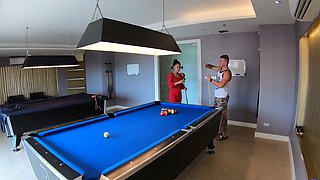 Asian beauty gives throaty Thai treat in steamy kitchen romp