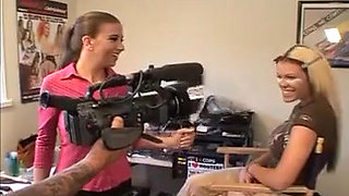 Kelly Kline And Gia Paloma eats so much semen