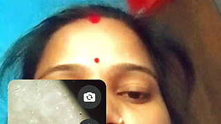 Mera boyfriend ne mujhe dekh ke muthi mara