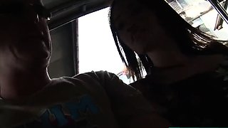 Petite Thai MILF picked up in a Tuk Tuk