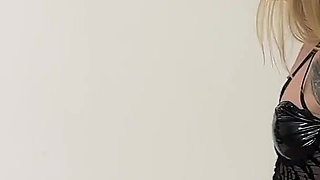 Mega Squirt in the Gloryhole! Fucked by the Stranger to the Creampie!