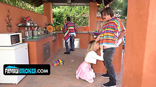 Her Stepbrother Covered for Her, so Now She Has to Suck His Dick Like His Girlfriend Would