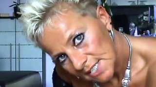 Mature German Milf Pussy Play and Squirt