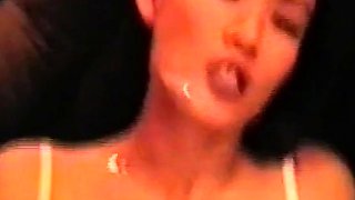 Dansk Amatr Asian Nyder Sperm i Munden
