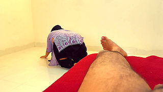 Egyptian Hot Big Tits & Big Ass 19yo BBW Maid Fucked by Owner, While She Cleaning Owner's Room - Cum