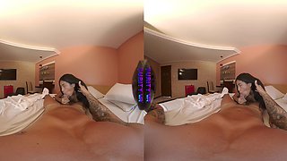 PURITYVR Sinful lips with Lilian