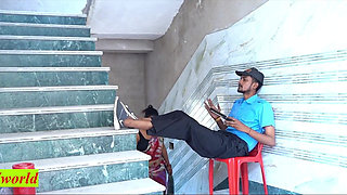Beautiful Bhabhi Cheating Sex with Security Guard! Hindi Malkin Sex