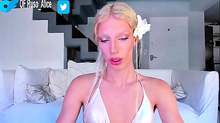 Tranny amateur solo big tits masturbates in high def