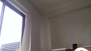 Big boob brunette masturbates on webcam