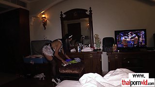 Landlord fucked his hot MILF Thai maid