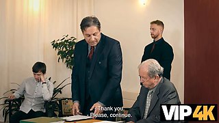 Vip4k. contempt and sausage in court
