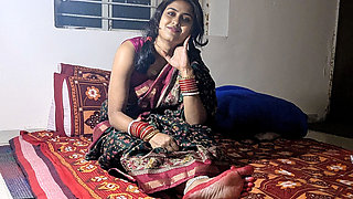 Indian 18 Years Old Desi Virgin Girl Having Hardcore Fucking Experience on Honeymoon with Her Husband